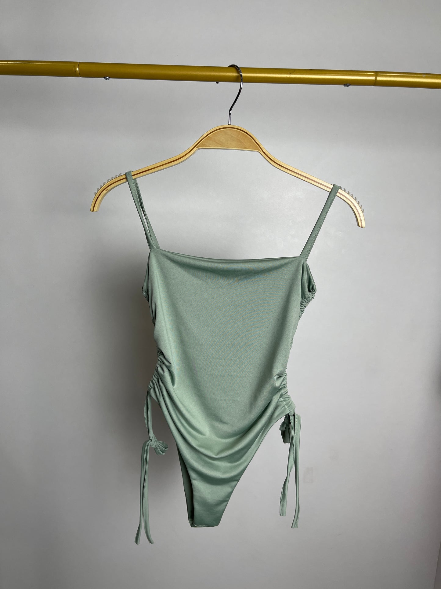 BODY DOBLE USO RECOGIDO LATAREAL