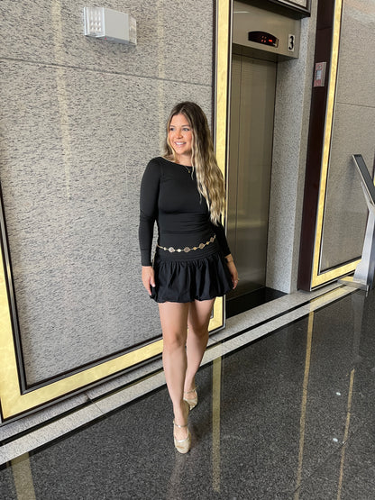 BASICO MANGA LARGA CUELLO CUADRADO