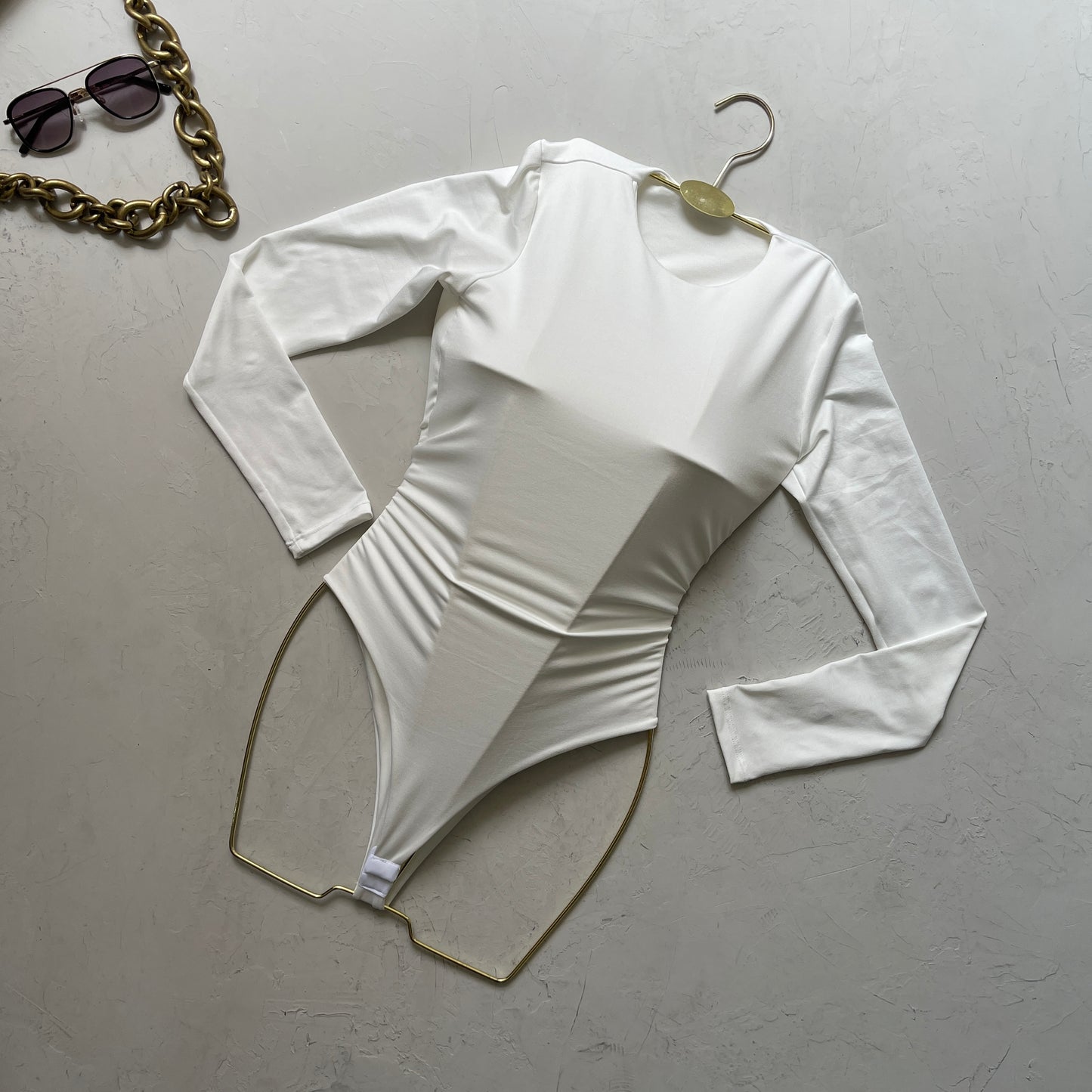 Body manga larga cuello redondo